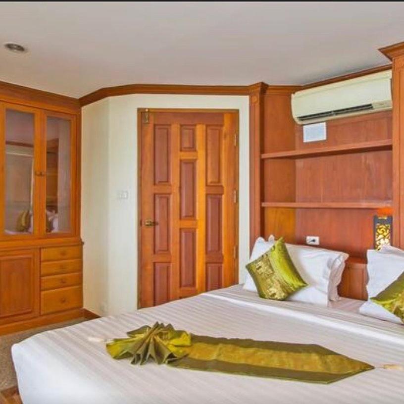 Goodwill Beach House Patong Екстер'єр фото